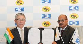 The signing ceremony in MOL head office in Tokyo - ©MOL