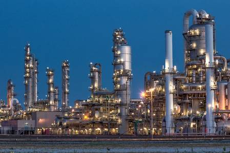 Oil Refining Capacity to Grow at Record Pace
