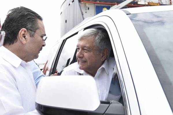 Pemex President Octavio Romero Oropezawith Mexico President Andrés Manuel López Obrador (Photo: Pemex)