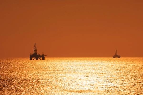 Offshore rigs, Illustration - Image by Elnur - AdobeStock