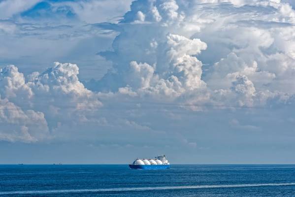 Illustration; LNG Tanker - Image by; Igor Groshev - AdobeStock