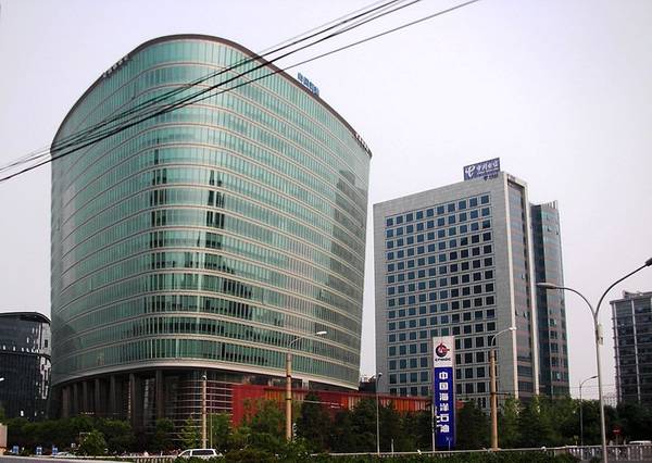 CNOOC HQ - Image Credit: Dewi König - Wikimedia Commons - CC BY-SA 3.0