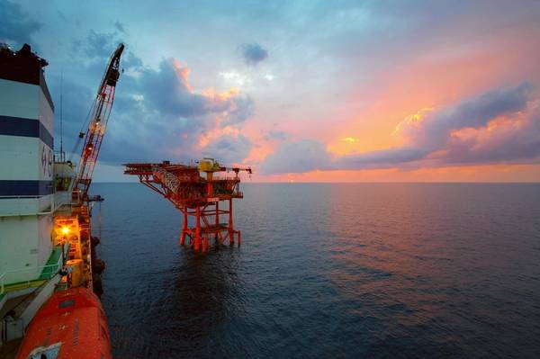 An offshore platform in India - Credit: Jemang/AdobeStock