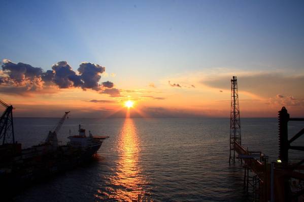 Asaluyeh is a center for Iranian installations exploiting the world's largest offshore gas field, South Pars, which Iran shares with Qatar across the Gulf. Qatar calls its part the North field.
South Pars field - ©Alireza824/CC BY-SA 3.0 