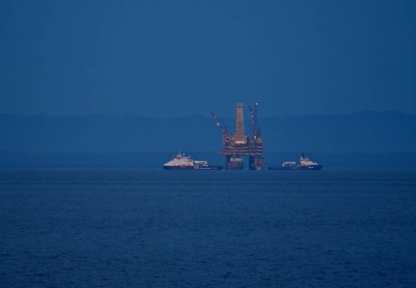 A platform offshore the Saklhalin island - Credit: German/AdobeStock (Cropped)