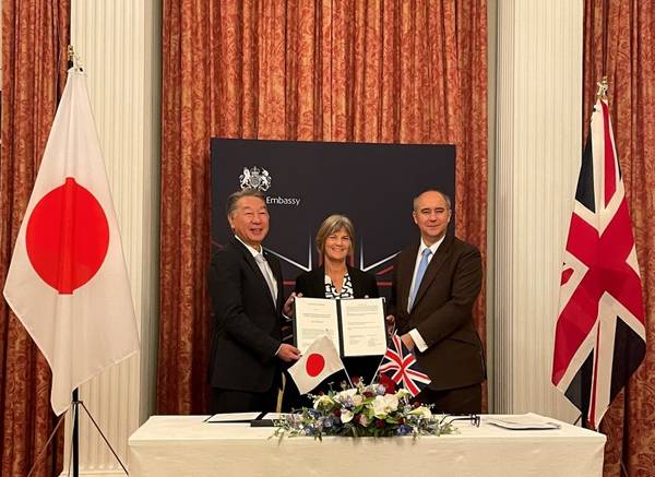 MOU signing ceremony
From the left：
Marubeni Corporation, Executive Officer, Chief Operating Officer, Power Div., Satoru Harada
Ambassador of the United Kingdom to Japan, Julia Longbottom
Department for Business and Trade of the United Kingdom of Great Britain and Northern Ireland, Minister for Investment, Lord Johnson of Lainston CBE - Credit: Marubeni