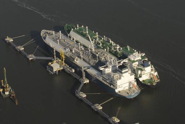 (Photo: Hoegh LNG)