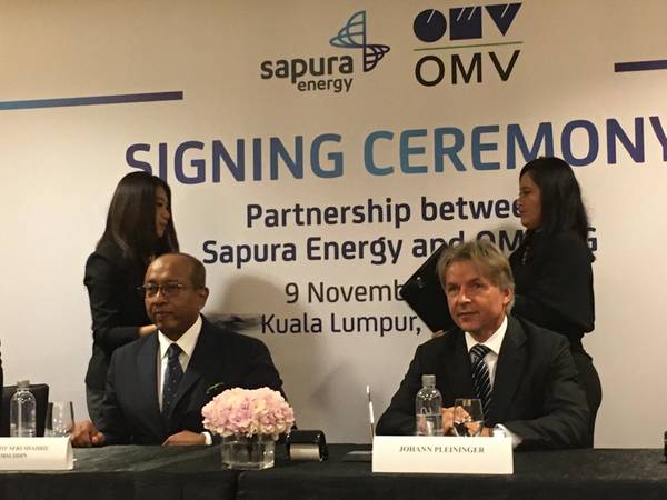 Sapura Energy's Tan Sri Shahril and OMV's Johann Pleininger at the November 2019 signing ceremony (Photo: OMV)