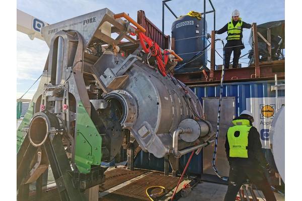 The Nautilus being lowered into the water near Trondheim during tests. Image from Kongsberg Ferrotech.
