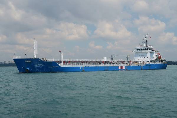 Photo courtesy Hong Lam Marine Pte Ltd. 