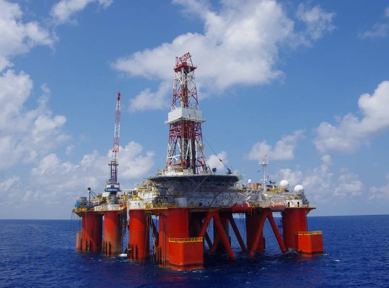 INPEX Books HAKURYU-5 Semi-submersible Drilling